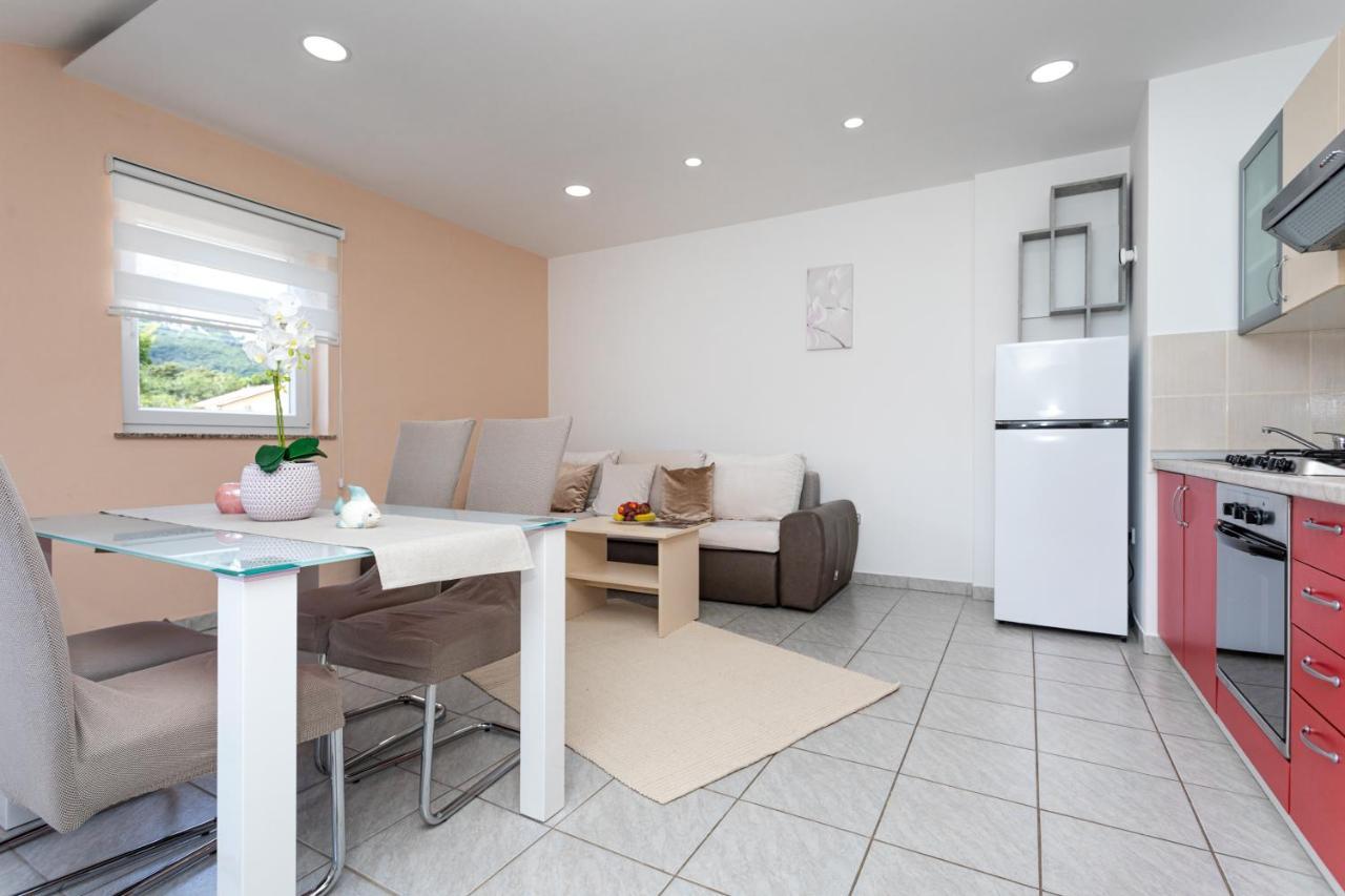Apartments La Natalli Baska  Ngoại thất bức ảnh