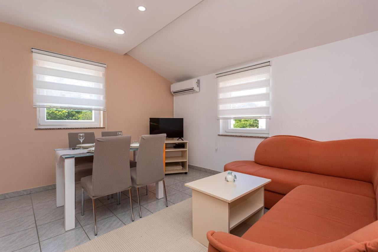 Apartments La Natalli Baska  Ngoại thất bức ảnh