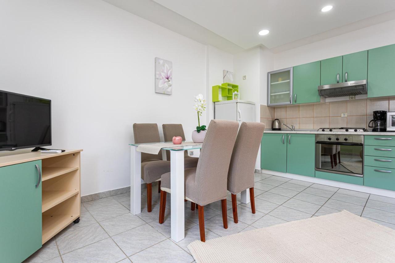 Apartments La Natalli Baska  Ngoại thất bức ảnh