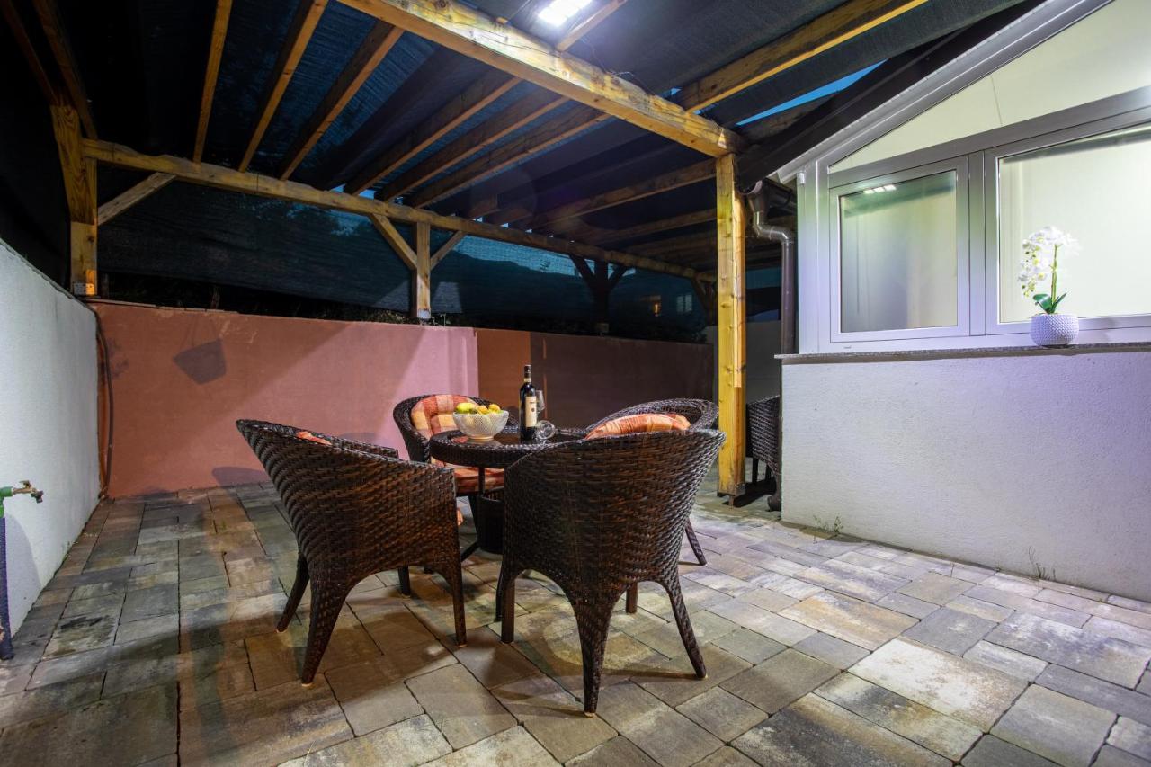 Apartments La Natalli Baska  Ngoại thất bức ảnh